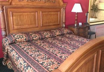 Econo Lodge Норуок Екстериор снимка